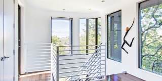 300 S Pointe Dr Gallery 4