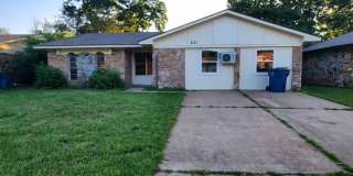 5 Bed 1.5 Bath Home in Midwest City! Gallery 1
