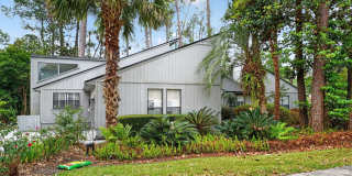 Spacious 4BR/3BA Pool Home in Jacksonville Gallery 22