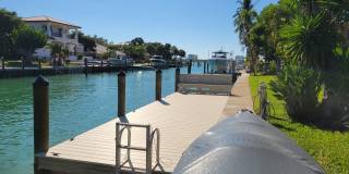 Short term starting Jan. 1, 2027 only BIRD KEY Large 4/3 canal home with heated pool Gallery 31