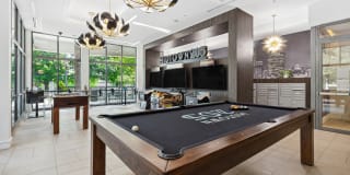 Midtown 205 Gallery 18