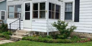 Charming 3 bedroom 1 bath Charming 3 bedroom 1 bath Gallery 1