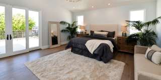 Newer Construction in Manhattan Beach Hill Section Gallery 29