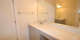 44840 TIVERTON SQ Gallery 36