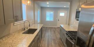 Hinds (352-358) Gallery 1