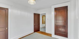 222 BERLIN Road N Gallery 23