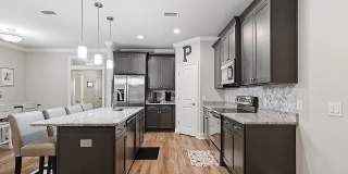 2267 Janet Street Gallery 13