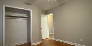 201 Holly Road Gallery 14