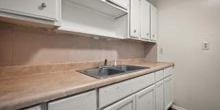 1066 W 13th Street – Comfort and Value in Downtown Jax. Gallery 11