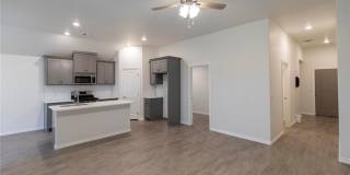 Beautiful 4 Bedroom 2 Bathroom Home in Cedar Lane Community with Storm Shelter (Neighborhood Pool and Park) Gallery 4