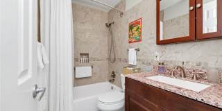 363 HARBOR DR Gallery 25