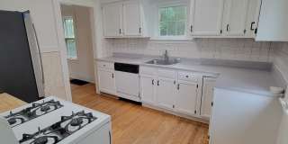 112 Alden Street Gallery 5