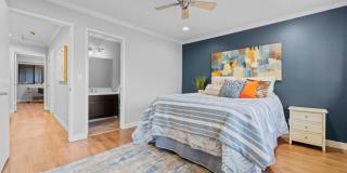 Desirable location! Move-In Ready! Gallery 19