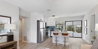WELCOME TO YOUR NEW BRIGHT CHEERFUL UPDATED HOME Gallery 7