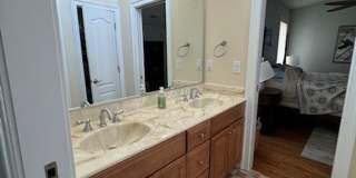 Immaculate 4 bedroom 3.5 bath Home at North End Immaculate 4 bedroom 3.5 bath Home at North End Gallery 21