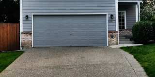 Woodinville Bothell 3 bed 2.5 bath. Home. [Not an Apt.] 2 car garage. Fenced yard Gallery 1