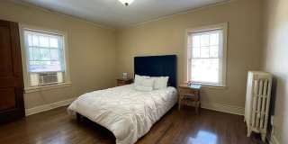 The Green Lodge Gallery 30