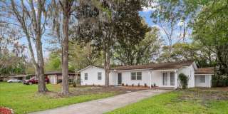 3/2 with 1/1 In Law Suite in  Heritage Farms Orange Park South Gallery 1