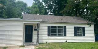 4 Bedrooms! Gallery 1