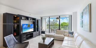 20355 NE 34th Ct Gallery 2