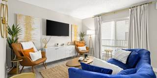 The Halston Gallery 5