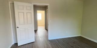 Spacious 3-Bedroom Condo with Lake Access in Point Arcadia – Updated Interiors & Prime Columbia Location | $1,650/mo Gallery 25