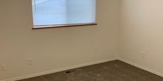 AVAILABLE NOW!! East side - 3 Bdrm, 1.5 Bath Gallery 24