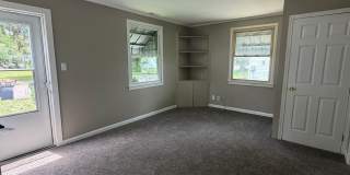 Newly updated 3 bedroom Cape Cod in Dayton Gallery 4