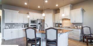 Stunning 2 Bedroom Fully Furnished Home. Community Pool & Mini Golf! Gallery 30