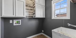 Pet Friendly Three Bedroom! Gallery 34