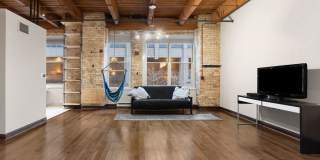 Lakefront Loft in a Historical Building with Every Convenience Gallery 3