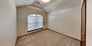 Nice 3 Bedroom 2 Bathroom Home with Storm Shelter and Office! Gallery 18