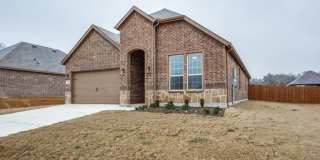 123 Lakeview Circle Gallery 1
