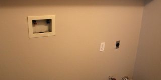 North West Home with Solar and Pool for Rent Gallery 17