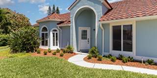 Beautiful Pool Home only Blocks from the Ocean! Gallery 1