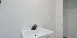 1200 17th Street Gallery 47