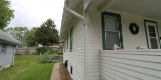 Beautiful 2-bedroom Charmer in Aksarben Gallery 15