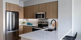 77 Christie St Gallery 1