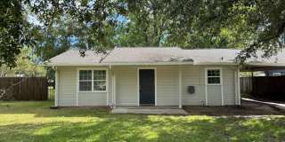 230 N. Holly Avenue Gallery 1