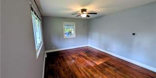 605 Oakhurst Street Gallery 3