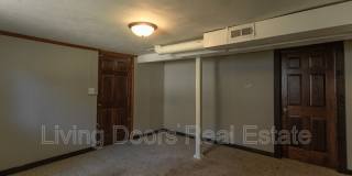 1529 N 24th St. Gallery 35