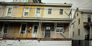 204 3RD Street Gallery 1
