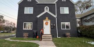 542 North Scott Street Gallery 1