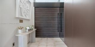 1045 W 47th Ct Gallery 4