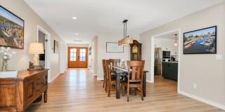 Beautiful Waterfront Single Story Home Gallery 19
