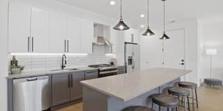 5824 N Lincoln Avenue Gallery 3
