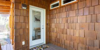 Furnished 2 Bed 2 Bath on Bend's Westside Gallery 3