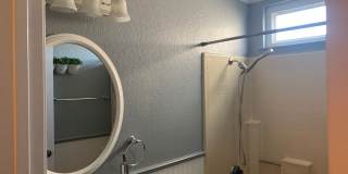 Charming 2 Bedroom + Office Home for Rent in Sacramento Gallery 6