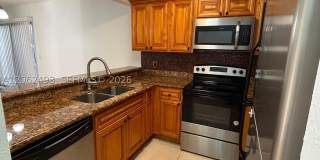1502 Lake Crystal Dr Gallery 1