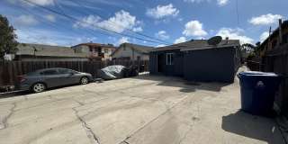 Charming 3bd 1bath Gallery 13